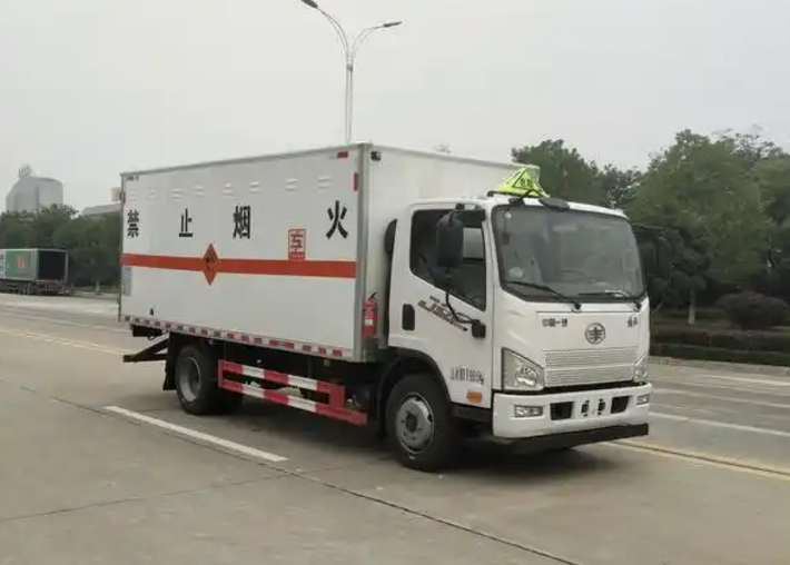 陈场镇爆破器材运输车可以上高速吗？
